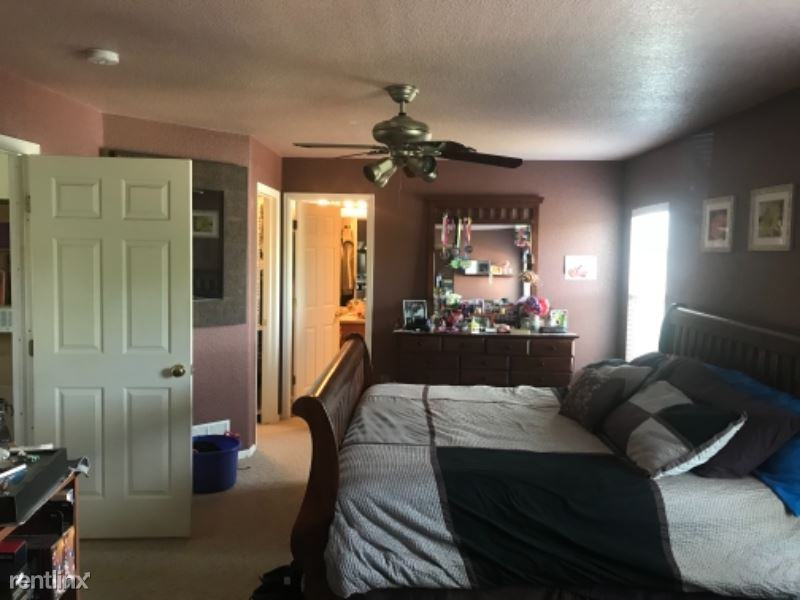 1908 Mainsail Dr - Photo 3 of 6