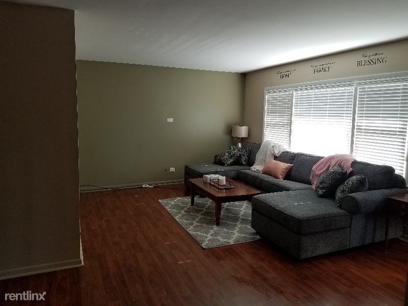 9614 W Higgins Rd - Photo 3 of 13