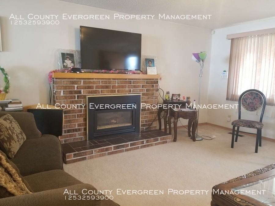 2505 25th St SE - Photo 3 of 10