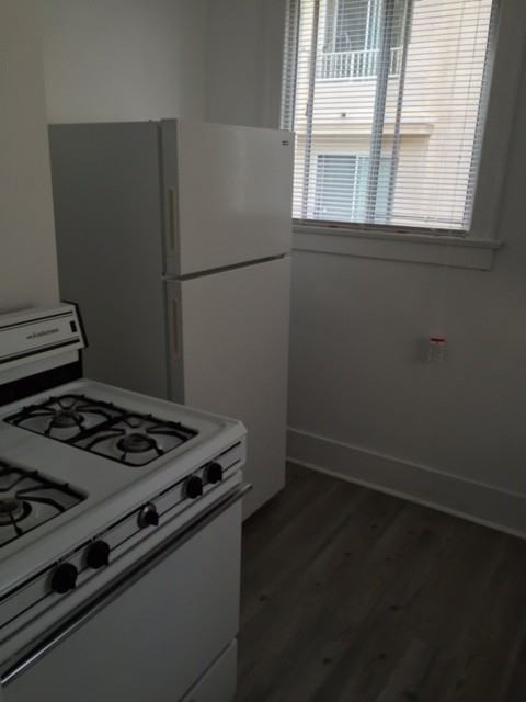 845 Normandie Avenue #15 - Photo 3 of 16