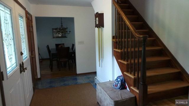 683 Blue Hill Rd - Photo 3 of 23