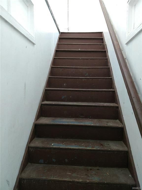 36 Wallkill Ave - Photo 3 of 8
