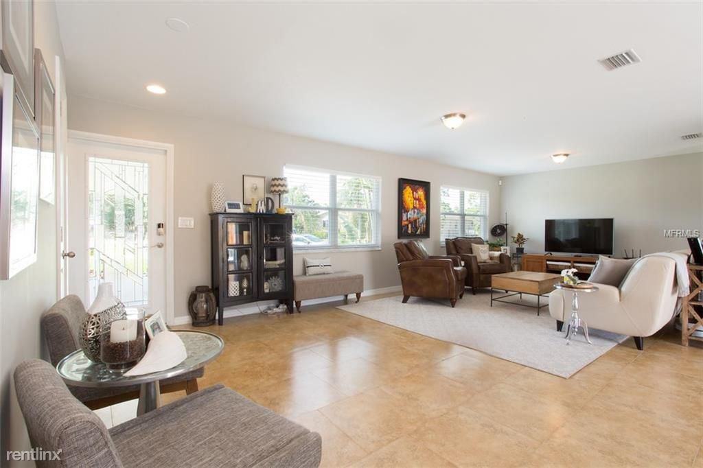 10701 Donbrese Ave - Photo 3 of 25