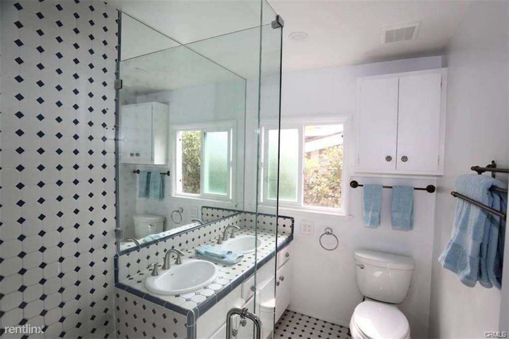 18 S Portola - Photo 2 of 15