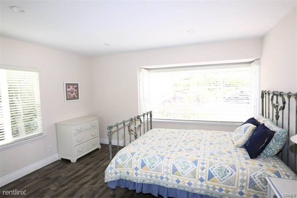 18 S Portola - Photo 3 of 15