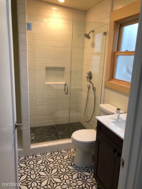 5126 Lawton Ave - Photo 3 of 8