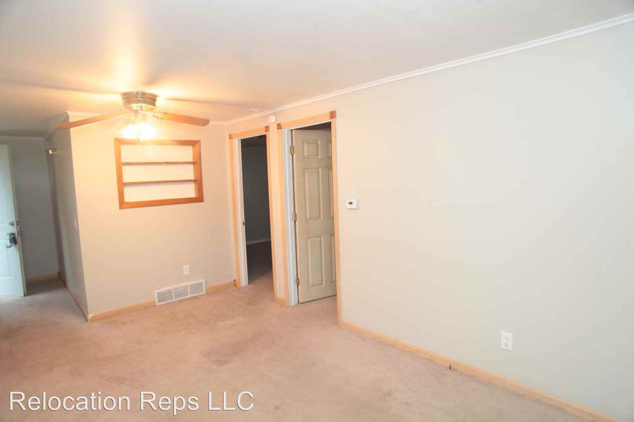 618 4th St - Photo 2 of 14