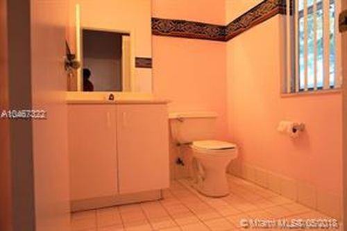 3880 Tree Top Rd - Photo 3 of 8