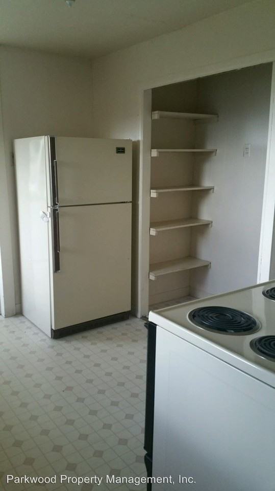 1403 Adams St - Photo 3 of 15