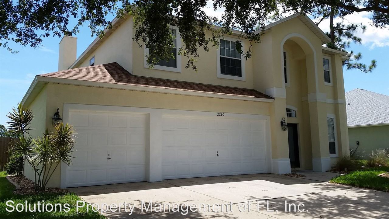 2290 Summer Brook St - Photo 2 of 28