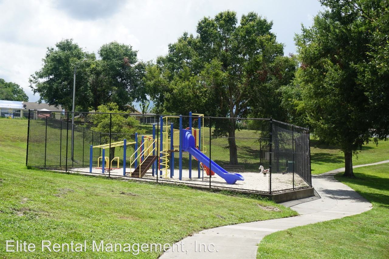 15900 Indian Wells Ct - Photo 3 of 3