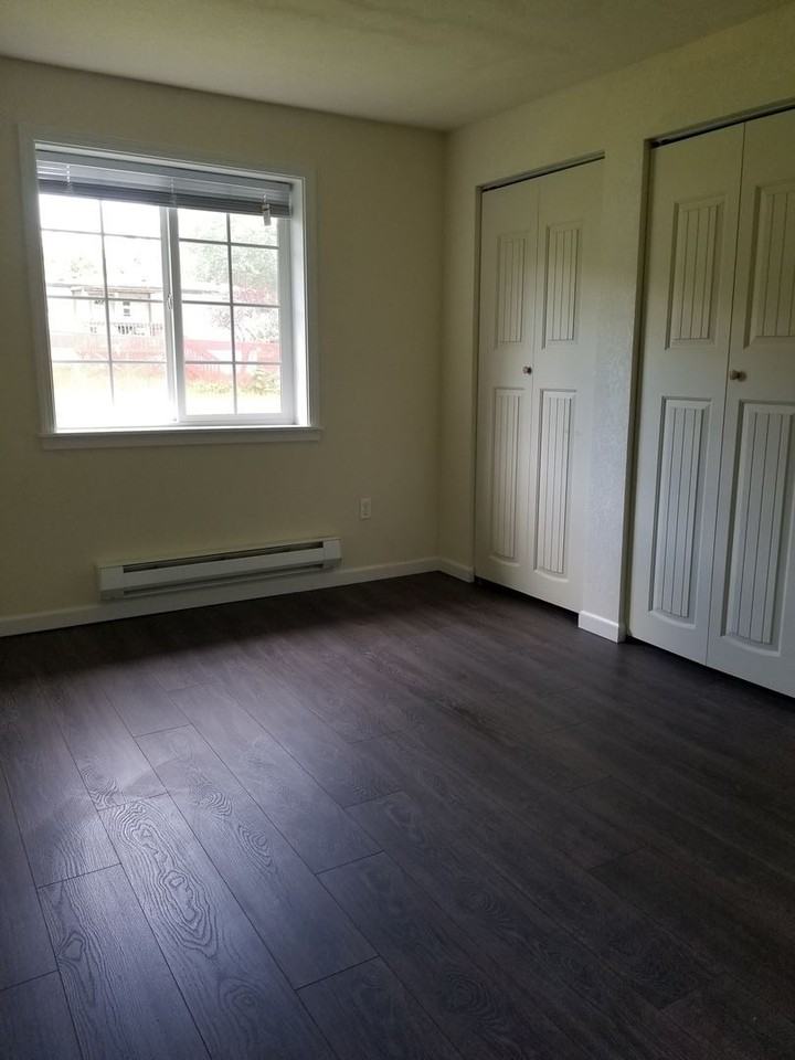 2808 Bowen St - Photo 3 of 6