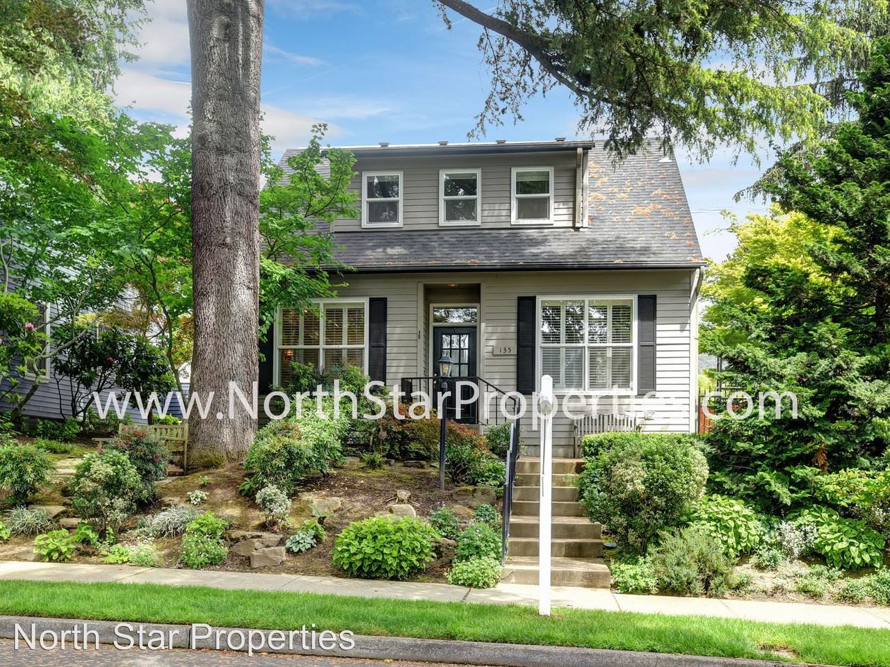 135 Wilbur St - Photo 2 of 40