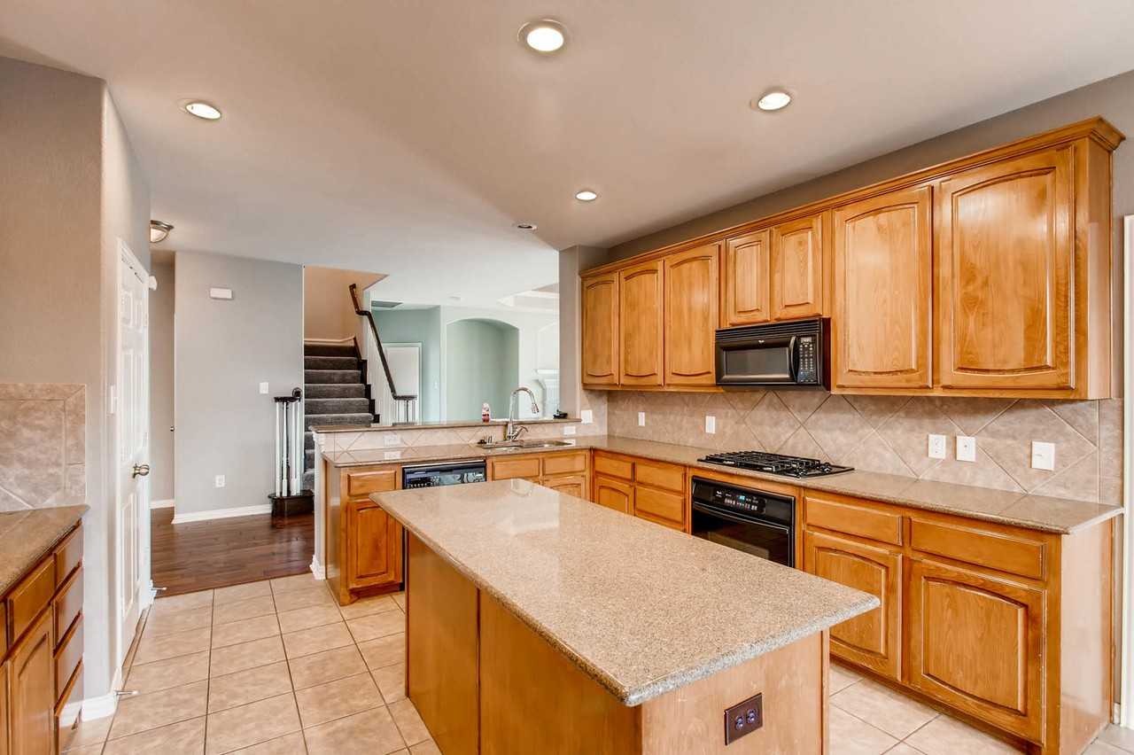 1726 Whispering Glen - Photo 3 of 17