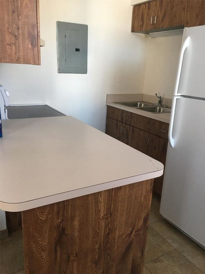 401 N Broadway - 101 - Photo 3 of 8