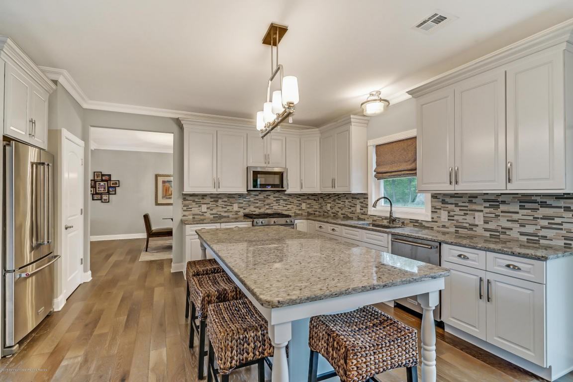 20 Dorset Rd - Photo 2 of 7