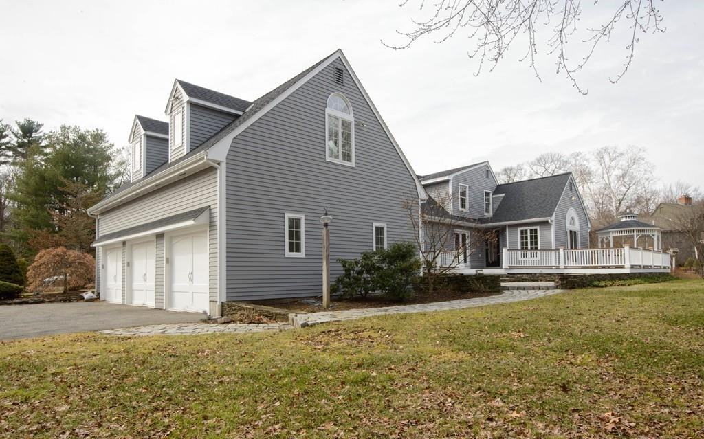 9 Windsor Rd - Photo 3 of 30