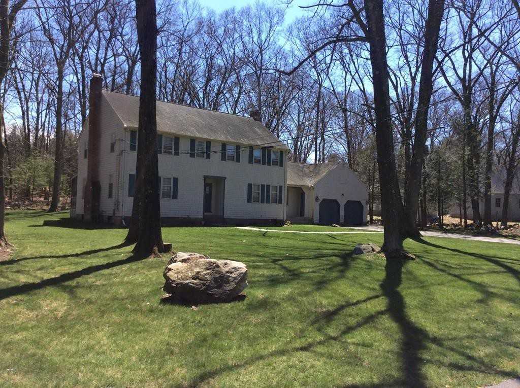 12 Carriage Dr - Photo 2 of 29