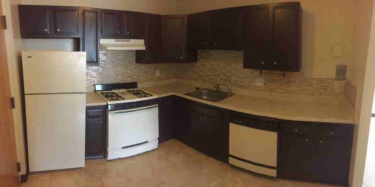 199 W Squantum St - Photo 2 of 7