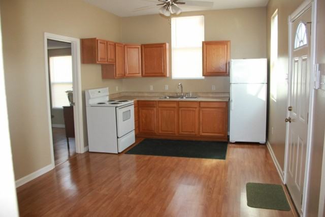 2122 Stander Pl - Photo 3 of 10