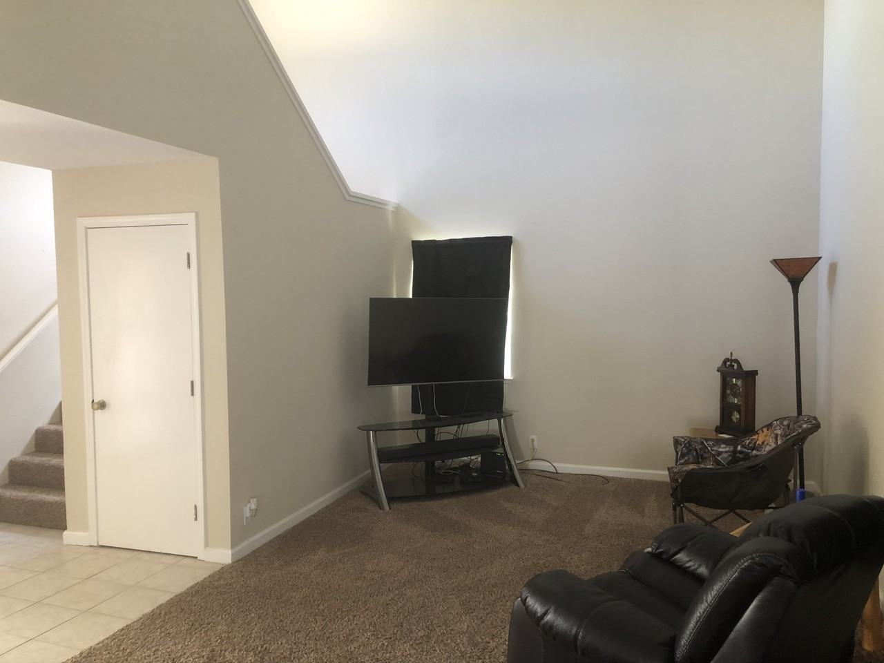 2815 Columbus Way - Photo 2 of 6