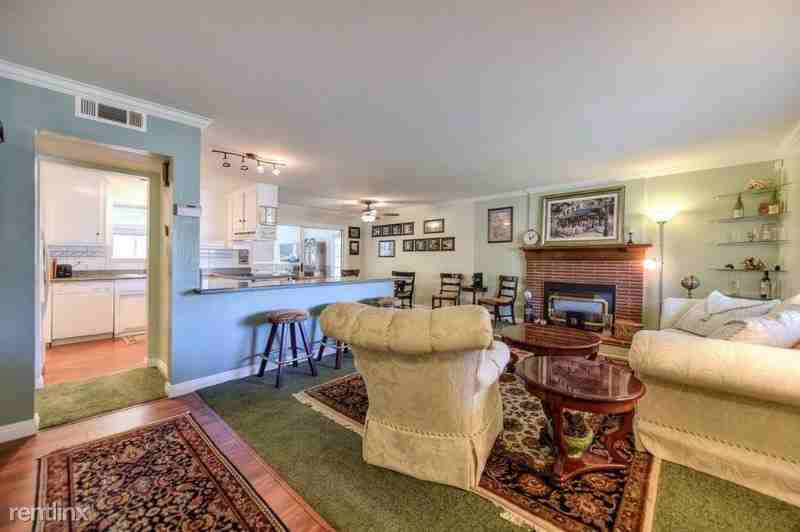 9108 La Riviera Dr - Photo 3 of 14