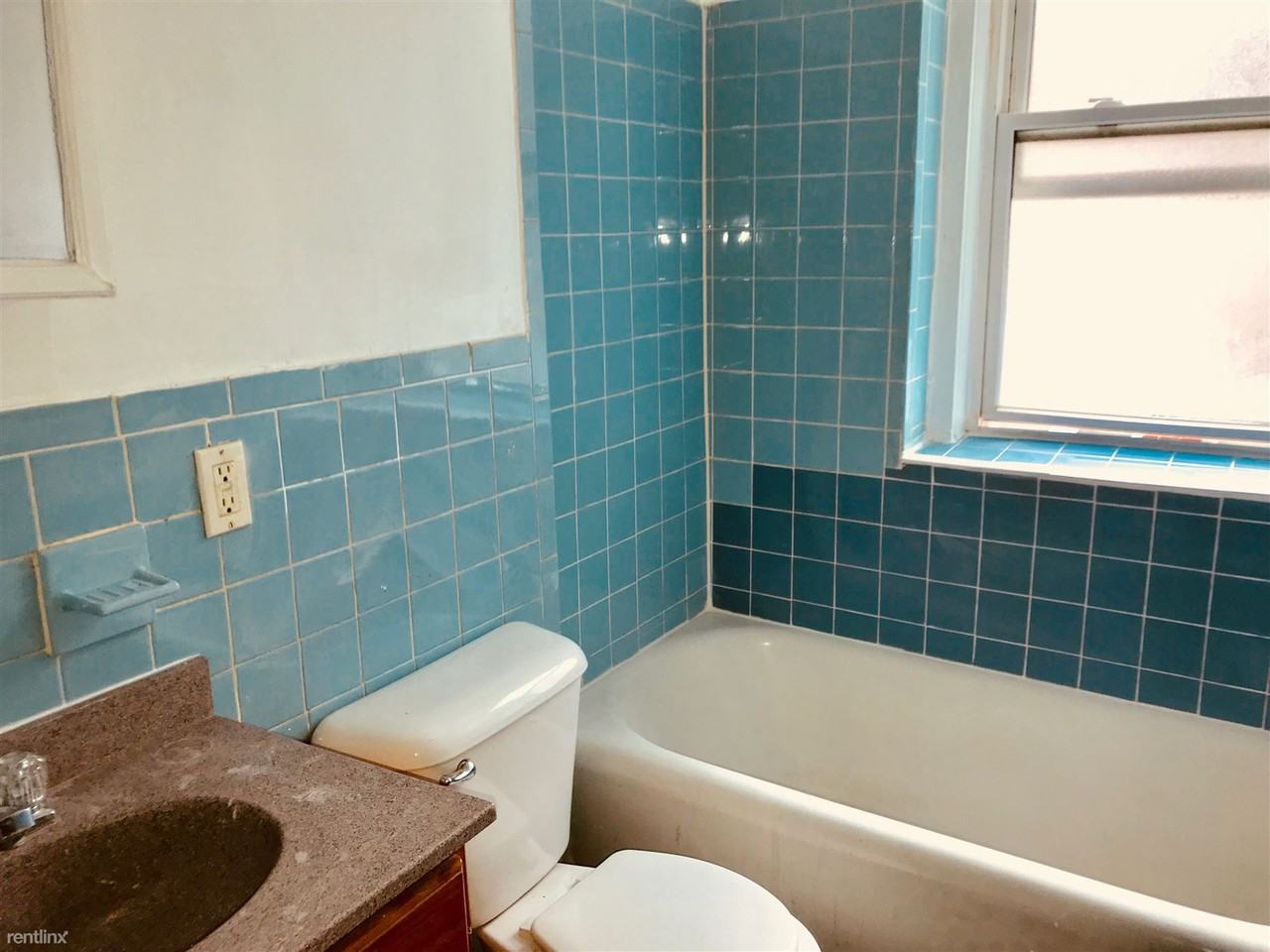 876 Cummins Hwy - Photo 2 of 6