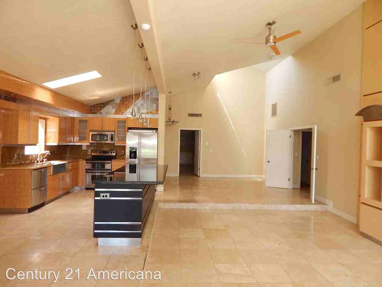 3172 Bel Air Dr - Photo 3 of 24