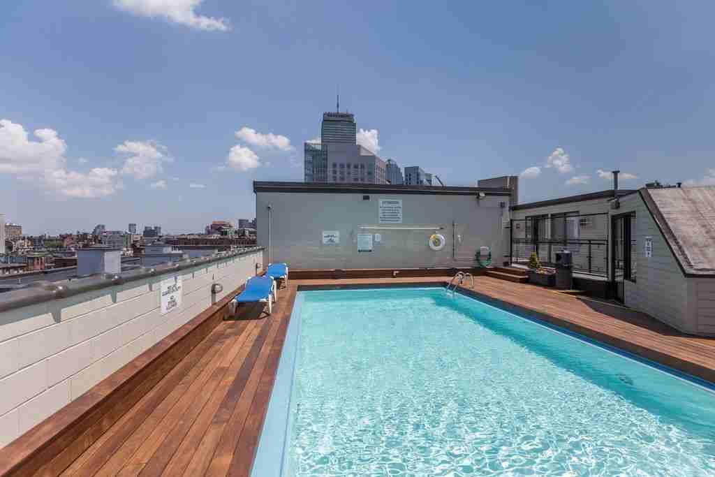 12 Stoneholm St #411