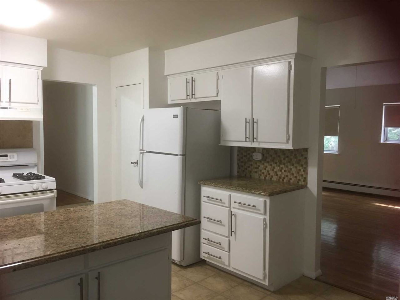 12 Wedgewood Ln - Photo 3 of 7