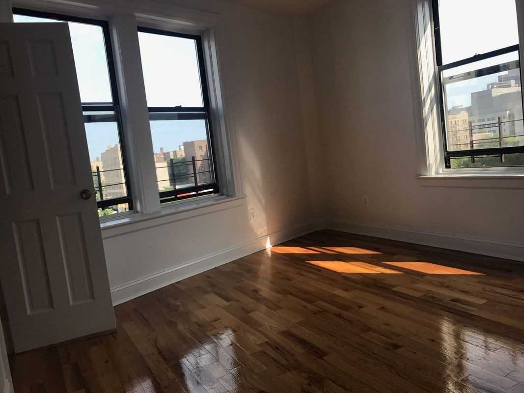 Broadway & W 171st St #4g