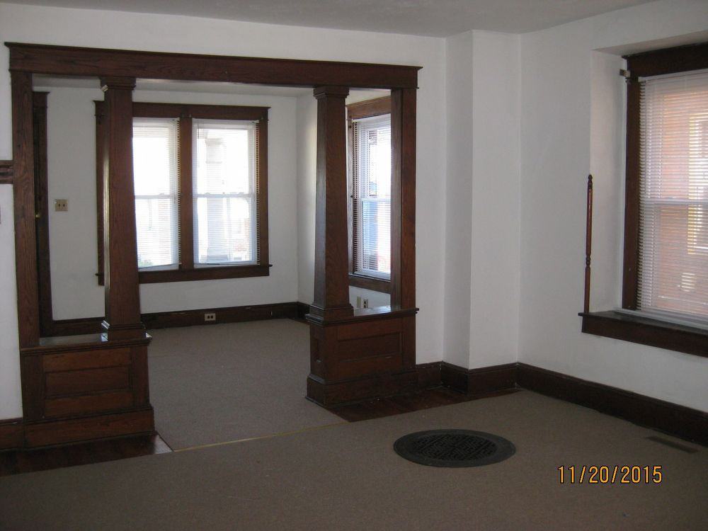 80 N Queen St - Photo 2 of 16
