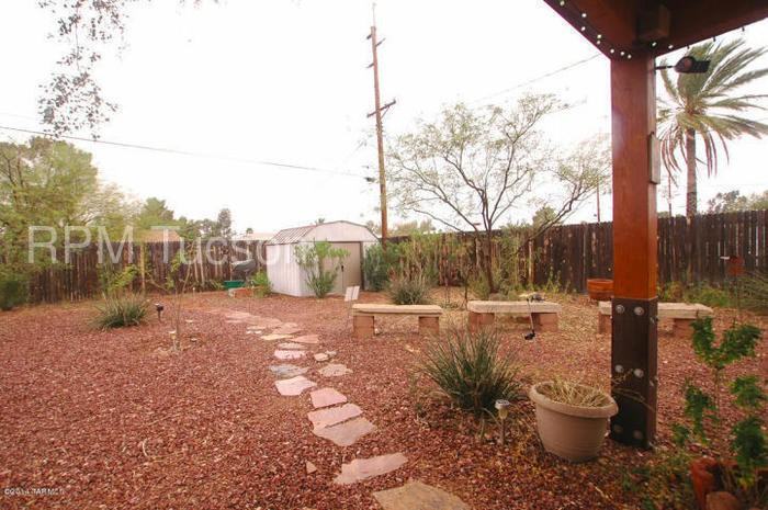 2632 E 19th St - Photo 2 of 7