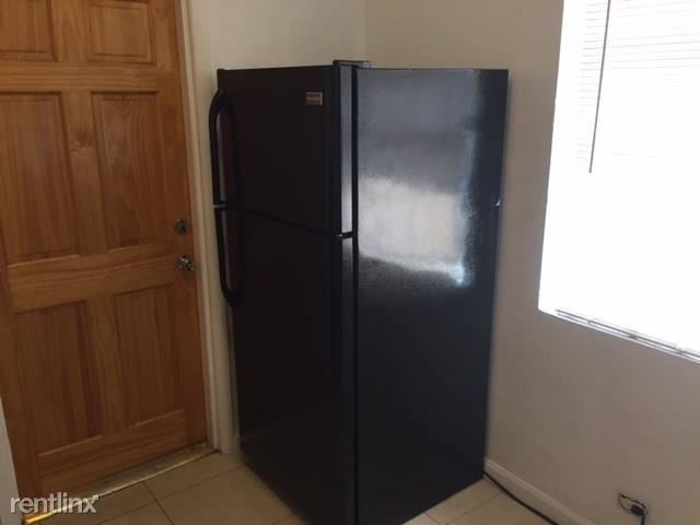 1080 NW 121st St - Photo 2 of 13