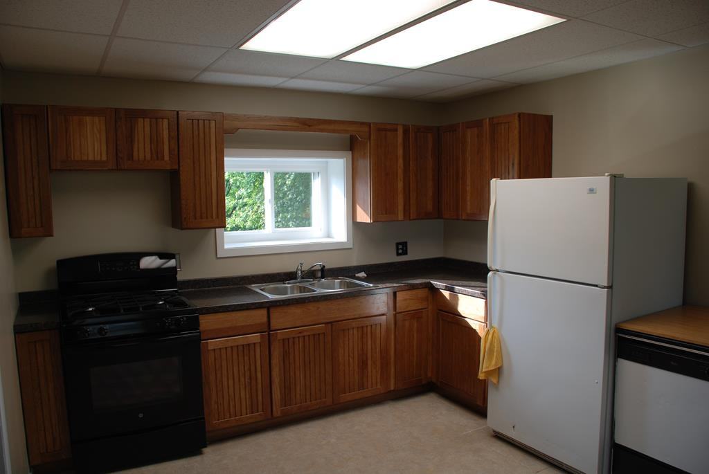 302 South St - Photo 2 of 12