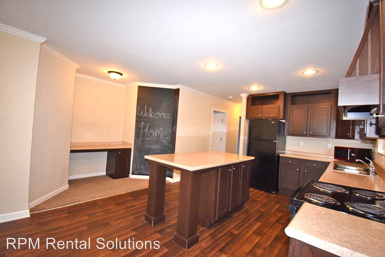 2208 Beachfront Ave - Photo 2 of 14