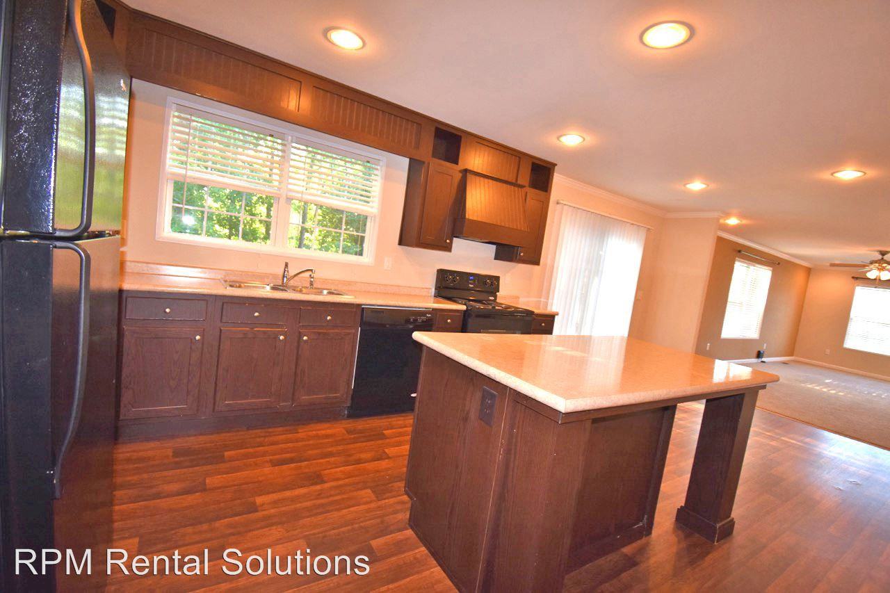 2208 Beachfront Ave - Photo 3 of 14