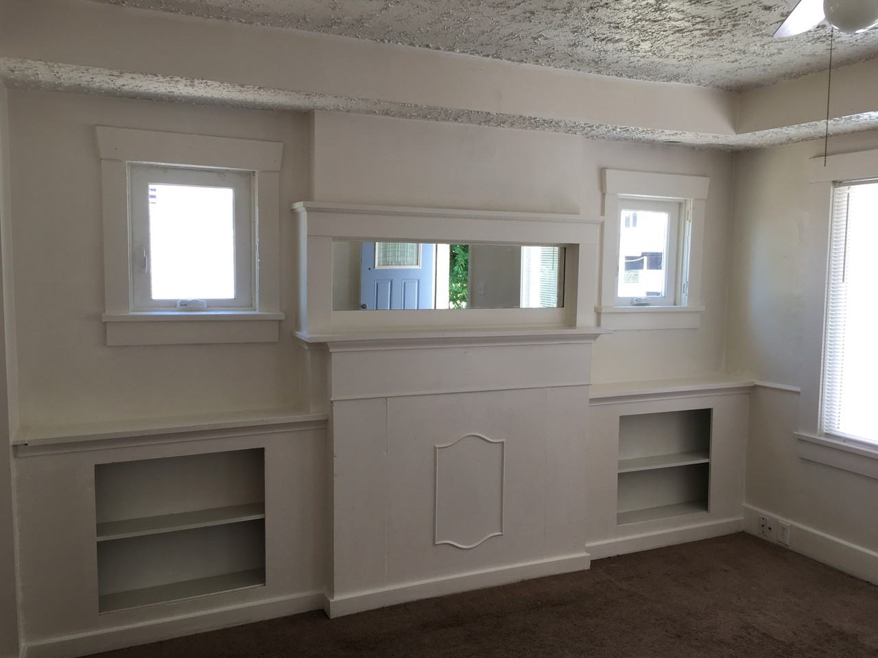 149 Goltz Avenue South #4 - Photo 3 of 19