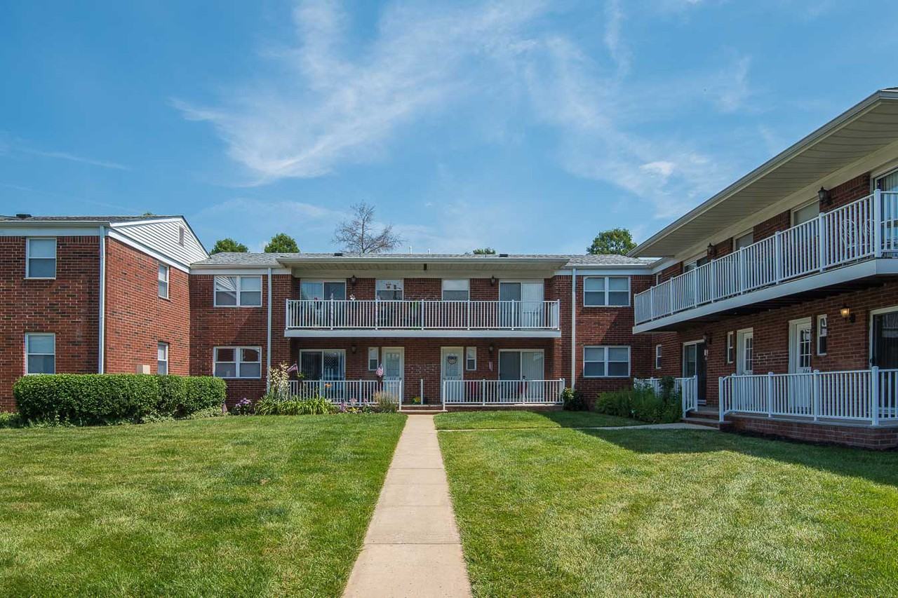 Chestnut Court Apartments For Rent 201 Middlesex Road