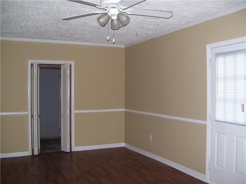 27 Lynn Dr - Photo 3 of 20