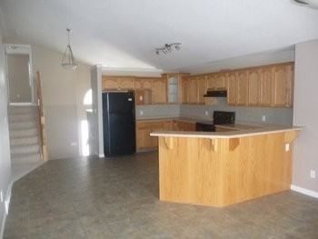 3514 25 St NW - Photo 2 of 13