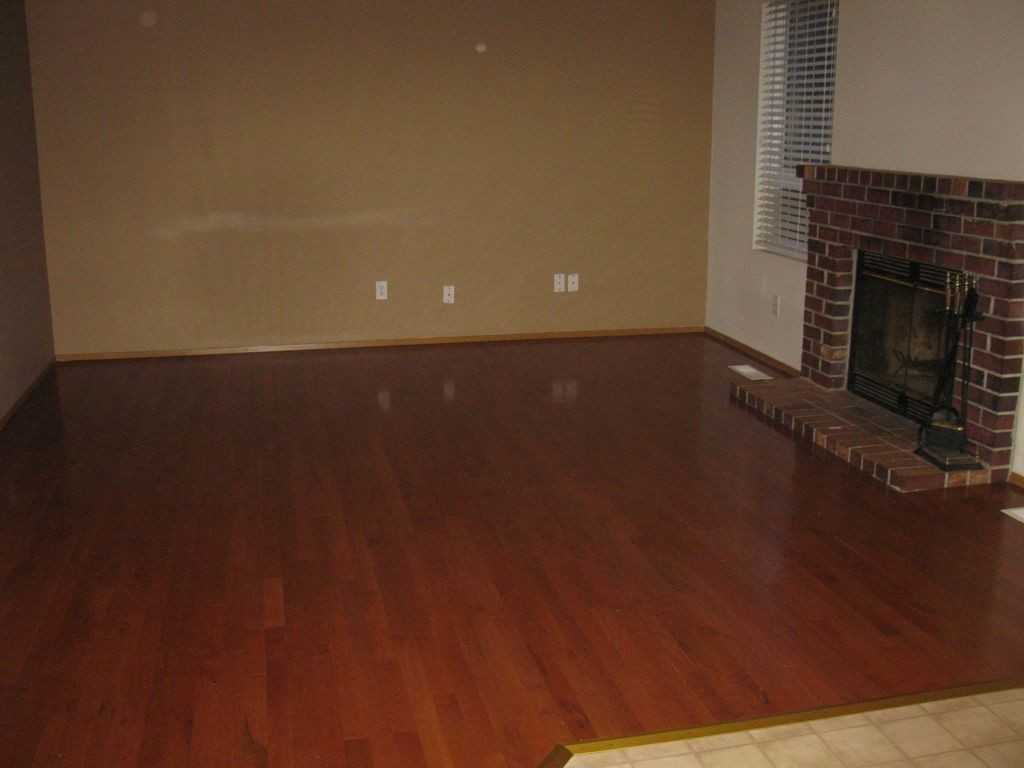 7106 203rd St Ct E - Photo 3 of 6