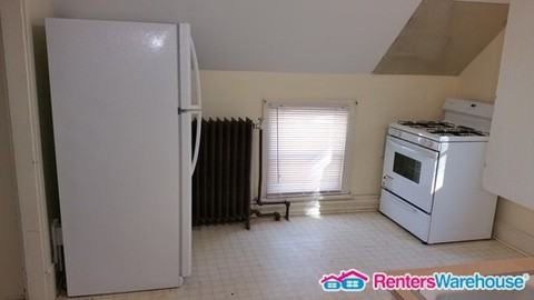 509 S Oak Ave - Photo 2 of 10