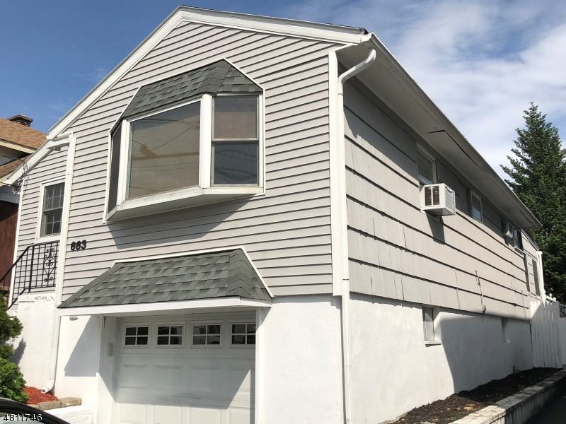 663 Clifton Ave - Photo 2 of 16