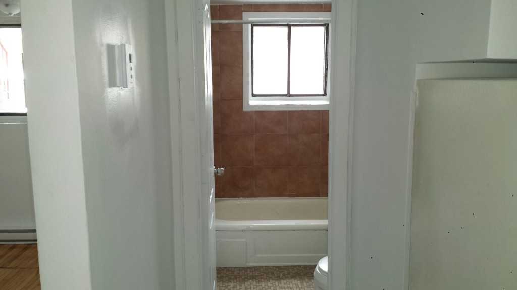 8230 Rue Sherbrooke Est - Photo 2 of 13