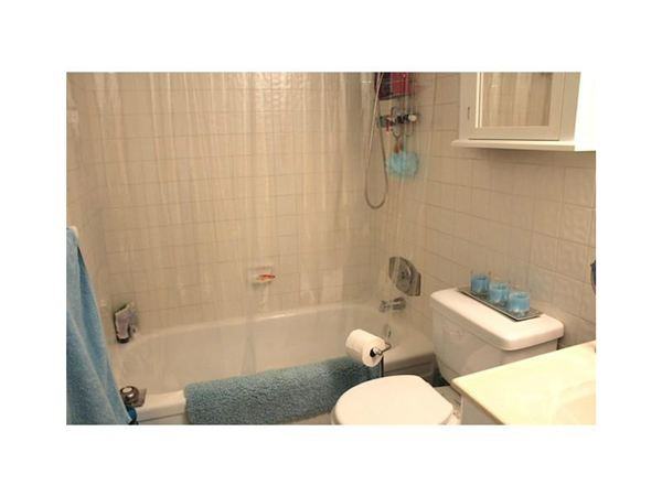 300 OREGON ST - Photo 2 of 9