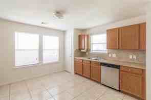 8042 Arrington Forest Ln - Photo 2 of 18