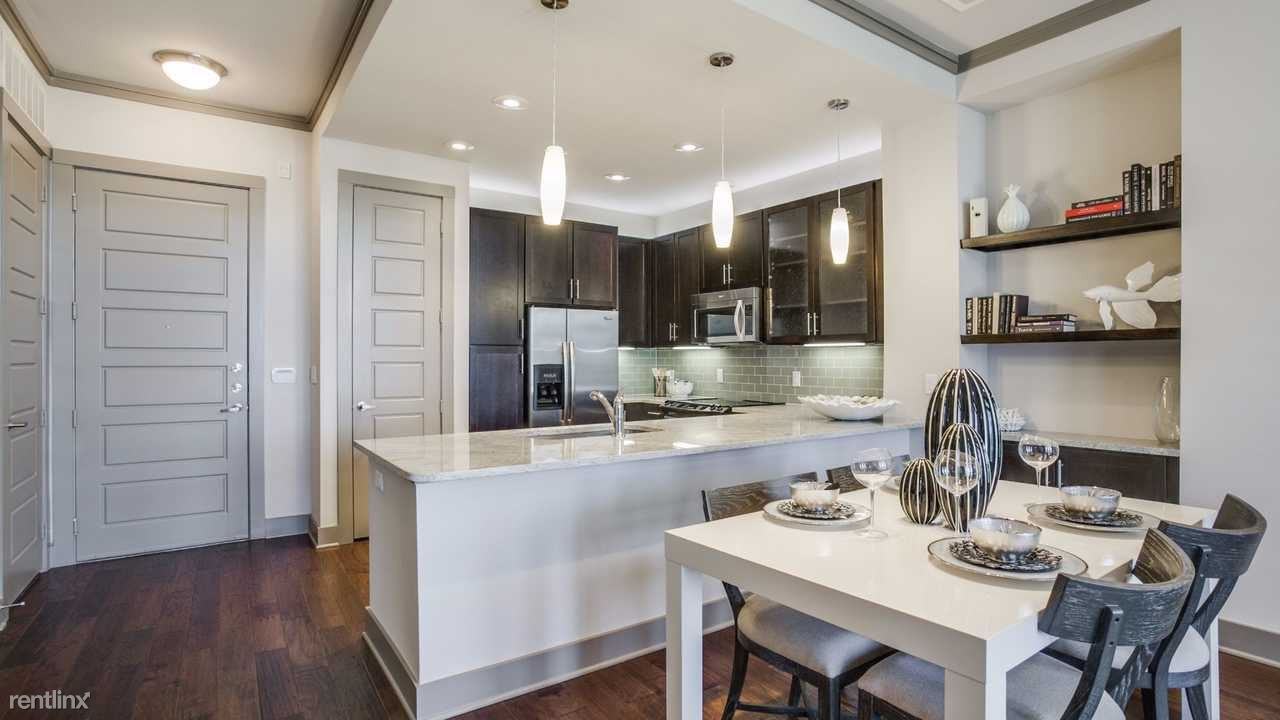 24834 North Point Pl - Photo 2 of 9