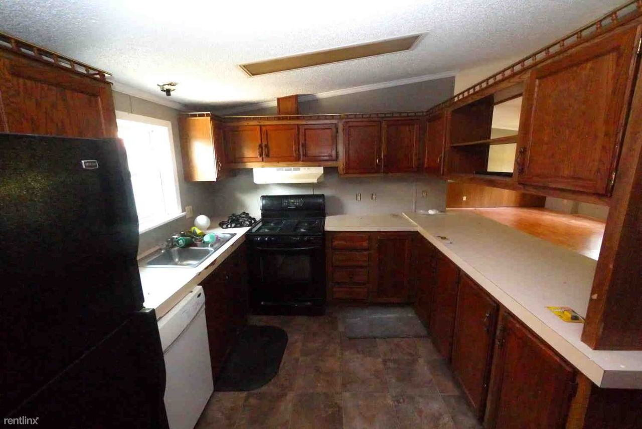 1701 Roselawn Ave - Photo 3 of 7