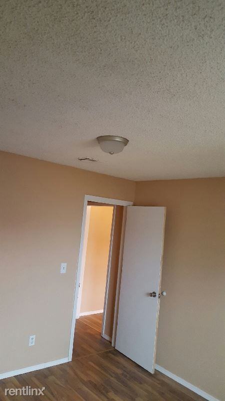 530 Cherokee Ave - Photo 3 of 5